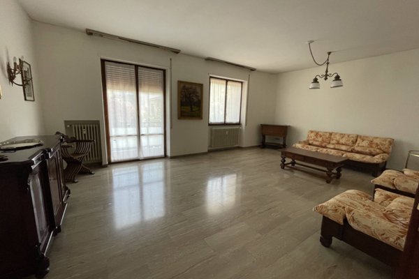 appartamento in vendita a Pesaro in zona Mare