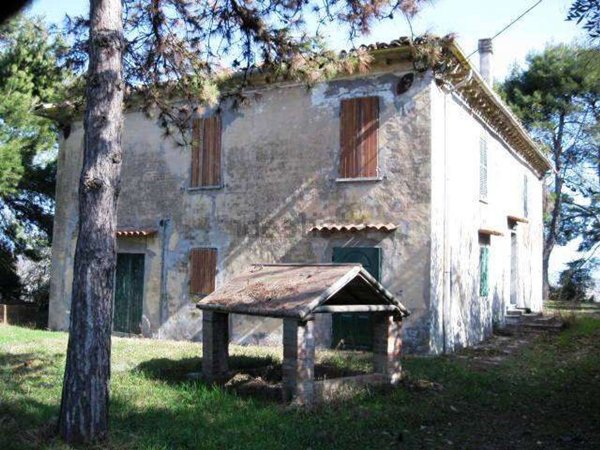 casa indipendente in vendita a Pesaro in zona Santa Veneranda
