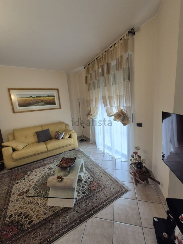 appartamento in vendita a Pesaro in zona Villa Ceccolini