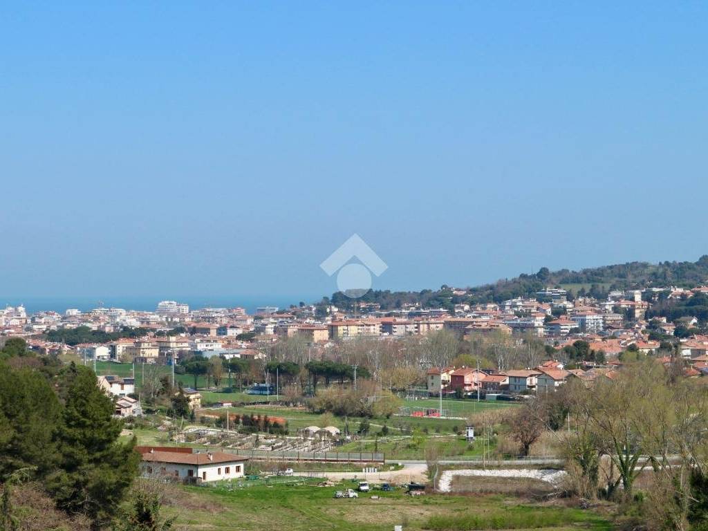 casa indipendente in vendita a Pesaro in zona Pantano