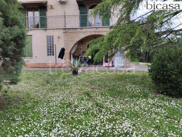 casa indipendente in vendita a Pesaro in zona Villa Ceccolini