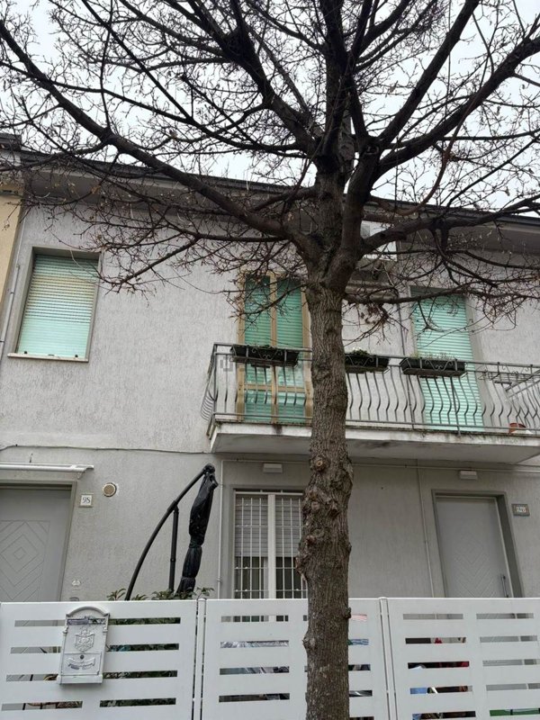 appartamento in vendita a Pesaro in zona Pantano