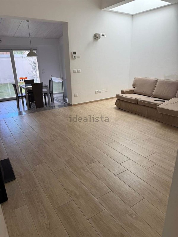 casa indipendente in vendita a Pesaro in zona Soria