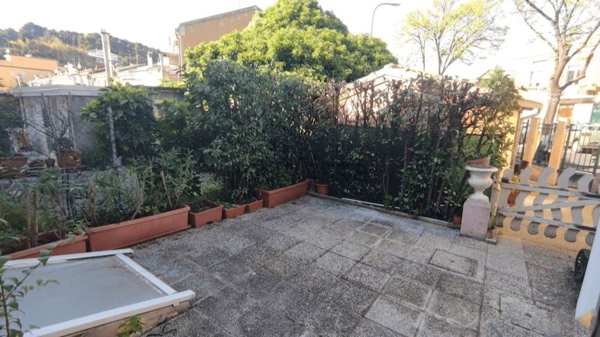 appartamento in vendita a Pesaro in zona Soria