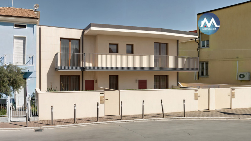 casa indipendente in vendita a Pesaro