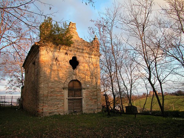 casa indipendente in vendita a Pesaro in zona Ginestreto