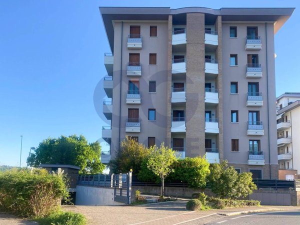 appartamento in vendita a Pesaro in zona Tre Ponti