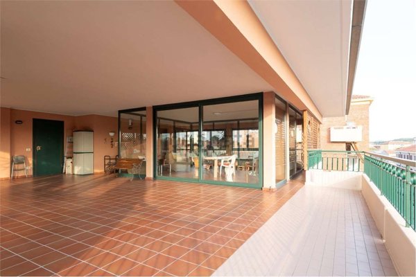 appartamento in vendita a Pesaro in zona Centro Città