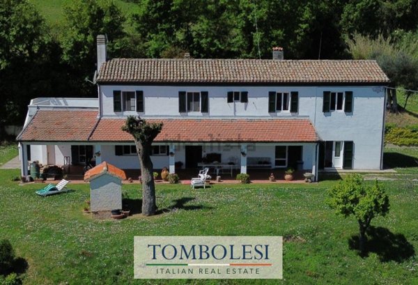 casa indipendente in vendita a Pesaro in zona Mare