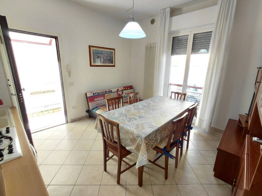 appartamento in vendita a Pesaro in zona Loreto