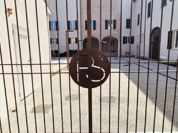 appartamento in vendita a Pesaro in zona Centro Città