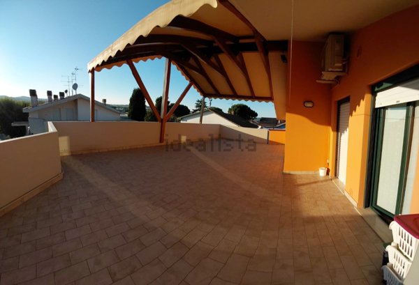 appartamento in vendita a Pesaro in zona Villa Ceccolini