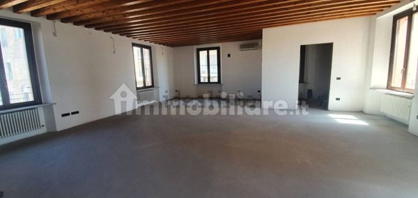 appartamento in vendita a Pesaro in zona Centro Città