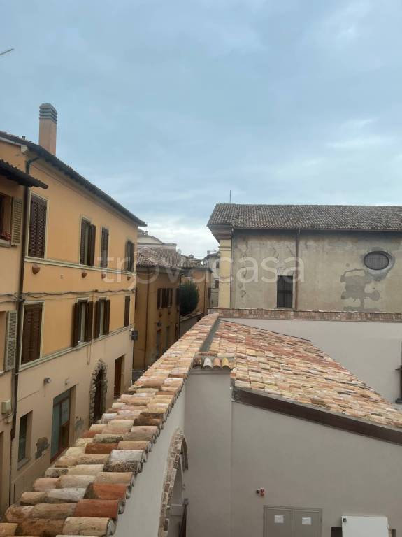 appartamento in vendita a Pesaro in zona Centro Città