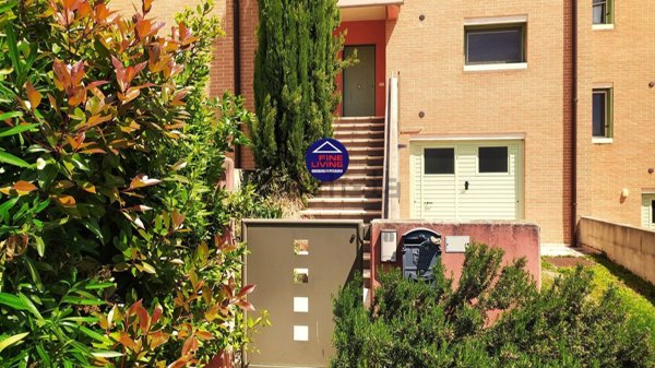 casa indipendente in vendita a Pesaro in zona Monteciccardo