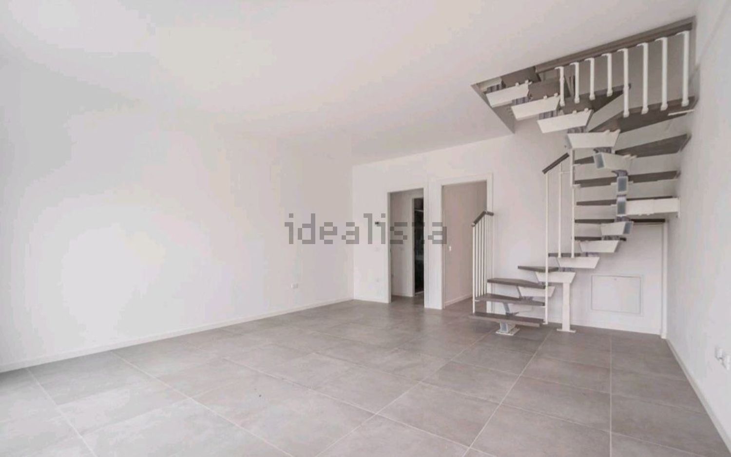 casa indipendente in vendita a Pesaro in zona Vismara
