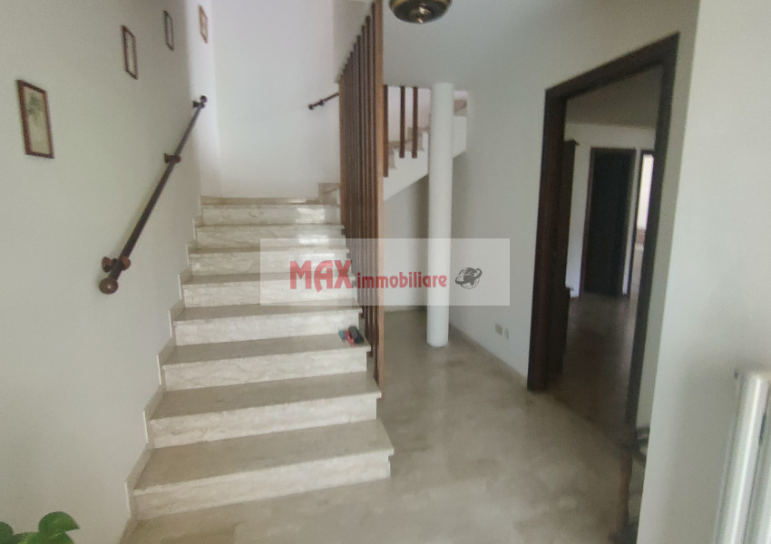 appartamento in vendita a Pesaro in zona Santa Veneranda