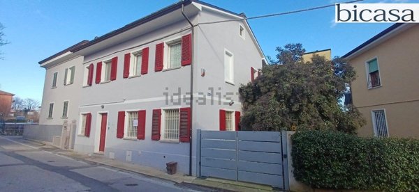 casa indipendente in vendita a Pesaro in zona Soria