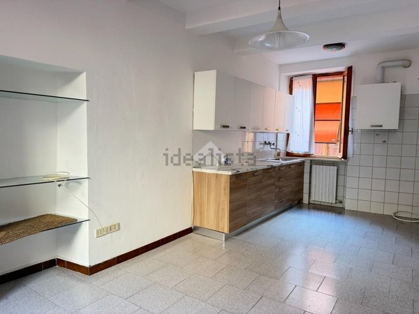 appartamento in vendita a Pesaro in zona Centro Città