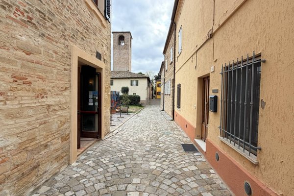 casa indipendente in vendita a Pesaro in zona Muraglia