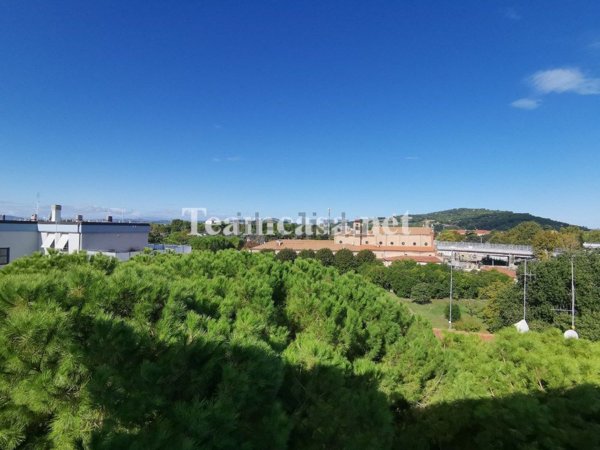 appartamento in vendita a Pesaro in zona Centro Città