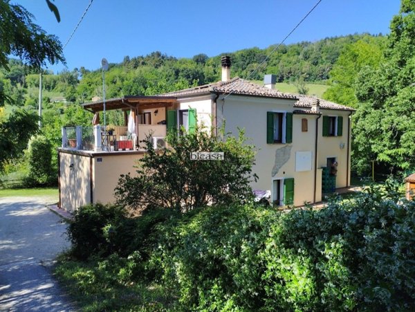 villa in vendita a Pesaro in zona Villa Ceccolini