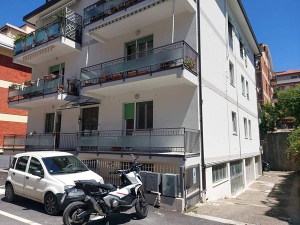 appartamento in vendita a Pesaro in zona Loreto