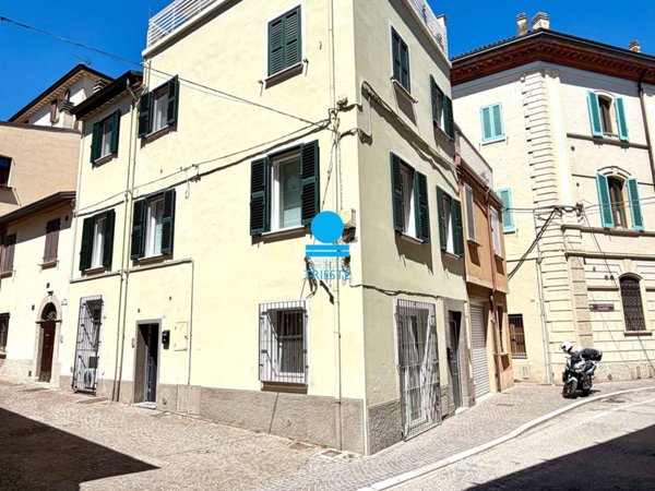 appartamento in vendita a Pesaro in zona Porto