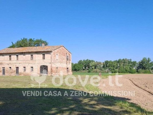 casale in vendita a Pesaro in zona Centro Città