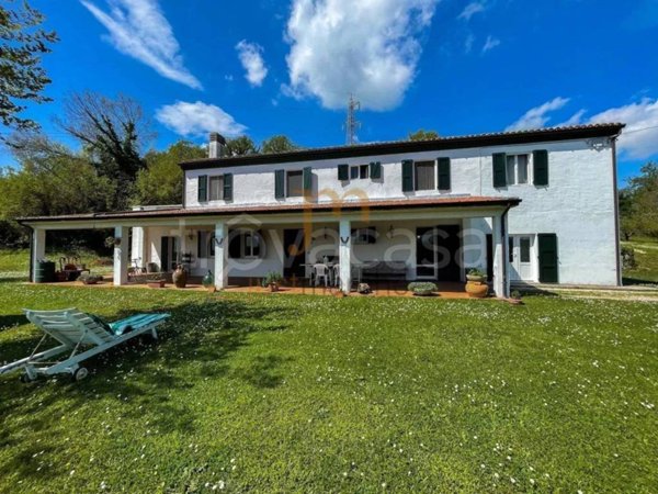 casa indipendente in vendita a Pesaro in zona Candelara