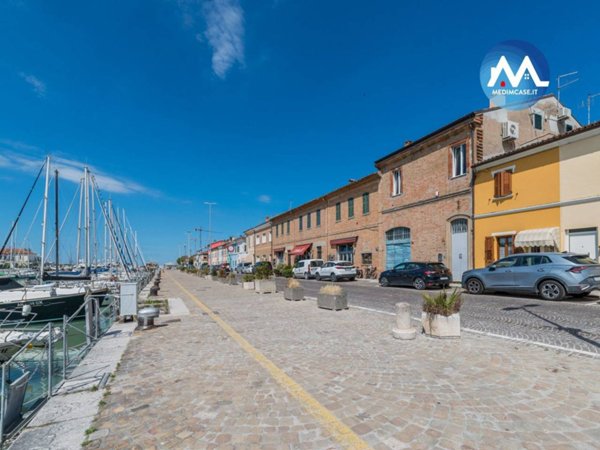 casa indipendente in vendita a Pesaro in zona Porto
