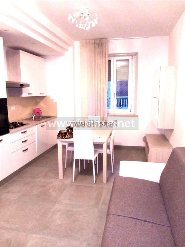 appartamento in vendita a Pesaro in zona Centro Città