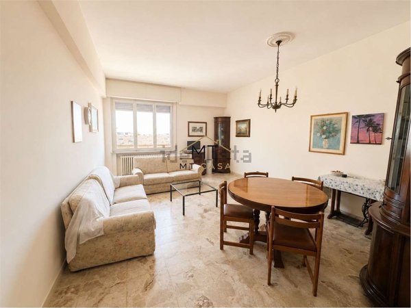 appartamento in vendita a Pesaro in zona Centro Città