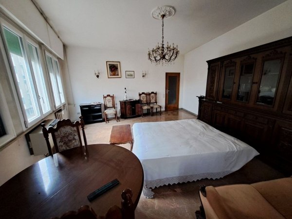 appartamento in vendita a Pesaro in zona Centro Città