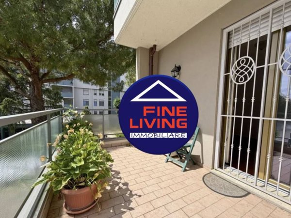 appartamento in vendita a Pesaro in zona Santa Veneranda