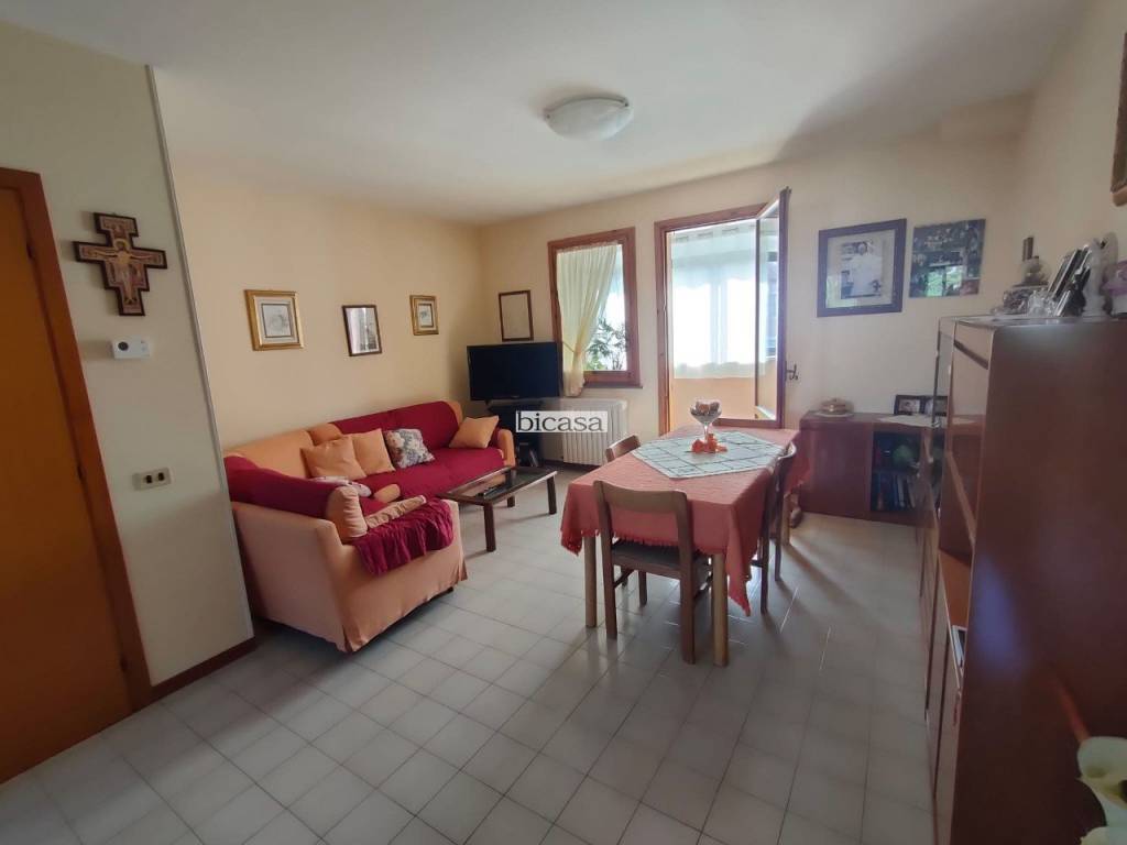 casa indipendente in vendita a Pesaro in zona Villa Ceccolini