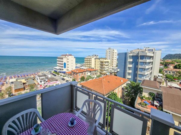appartamento in vendita a Pesaro in zona Centro Città