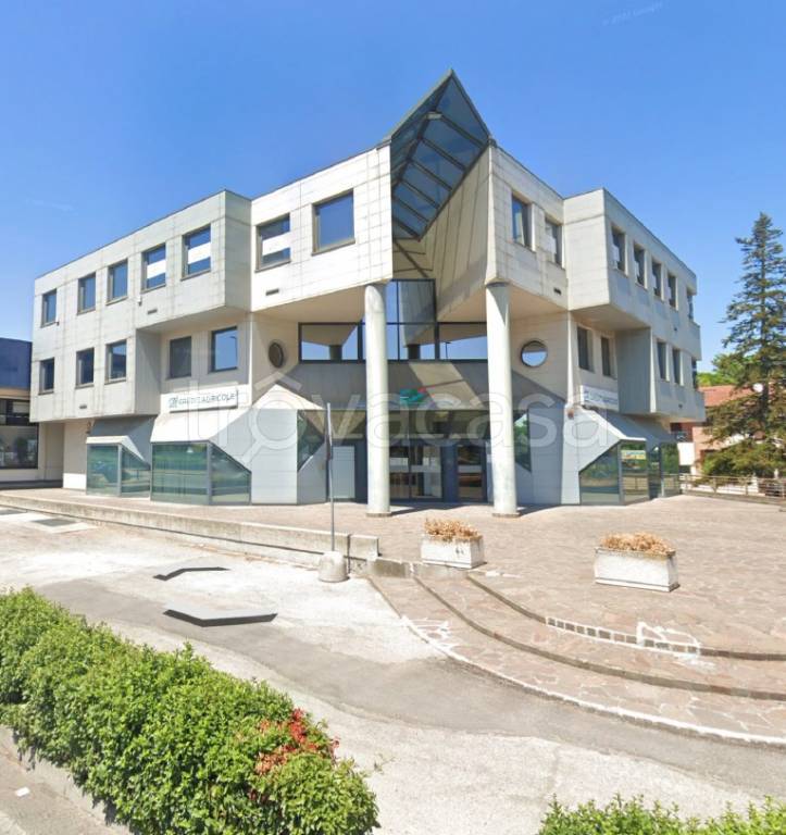 ufficio in vendita a Pesaro in zona Centro Città
