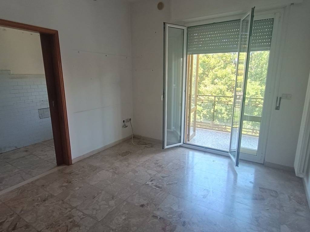 appartamento in vendita a Pesaro in zona Mare