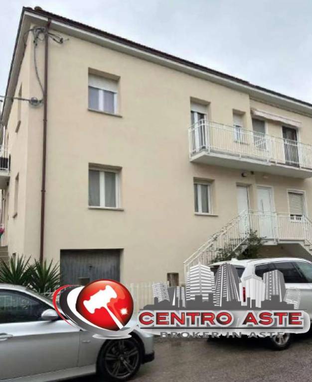 appartamento in vendita a Pesaro in zona Loreto