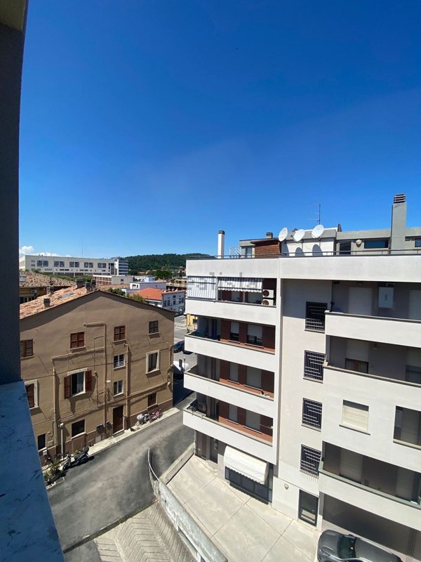 appartamento in vendita a Pesaro in zona Mare