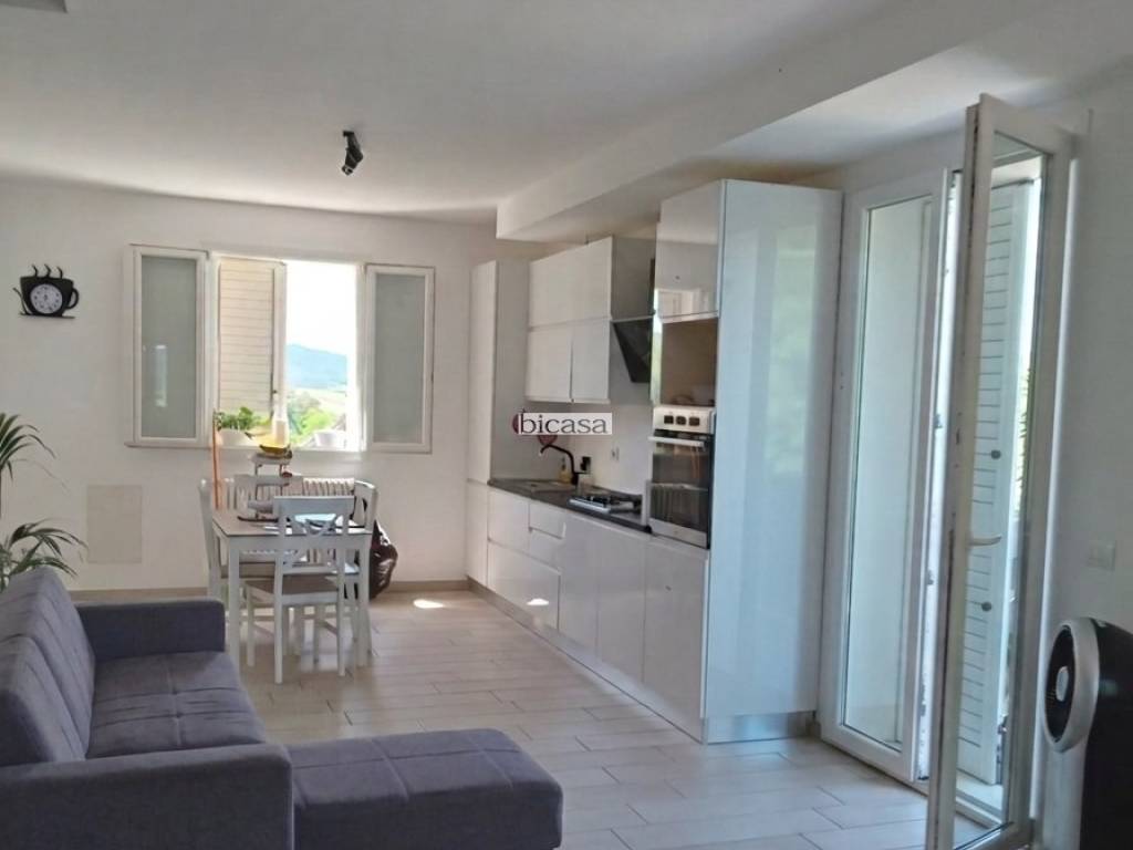 casa indipendente in vendita a Pesaro in zona Monteciccardo
