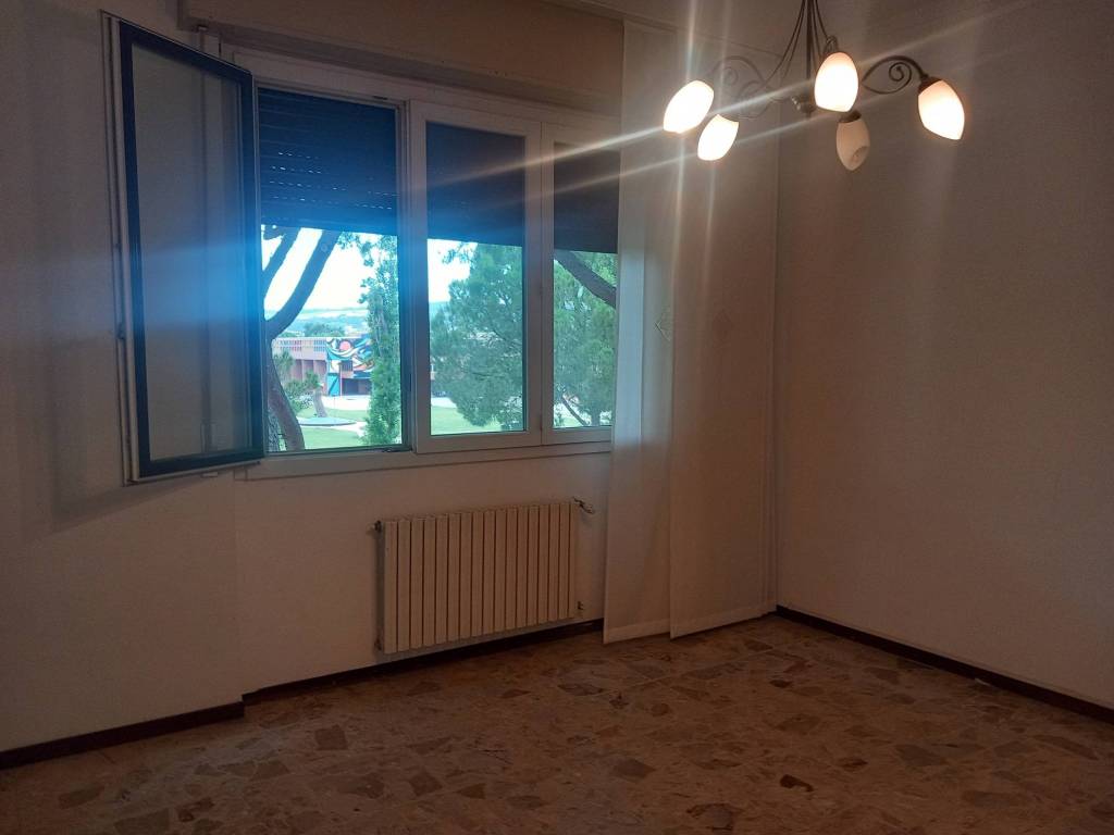 appartamento in vendita a Pesaro in zona Santa Veneranda