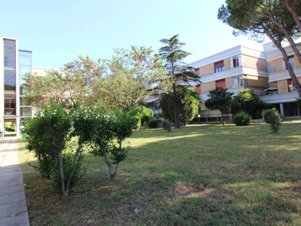 appartamento in vendita a Pesaro in zona Santa Veneranda