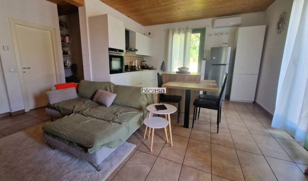 casa indipendente in vendita a Pesaro in zona Monteciccardo