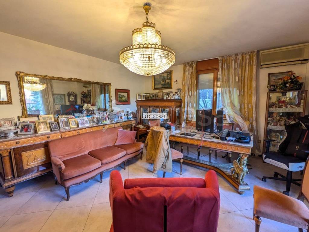 appartamento in vendita a Pesaro in zona Cattabrighe