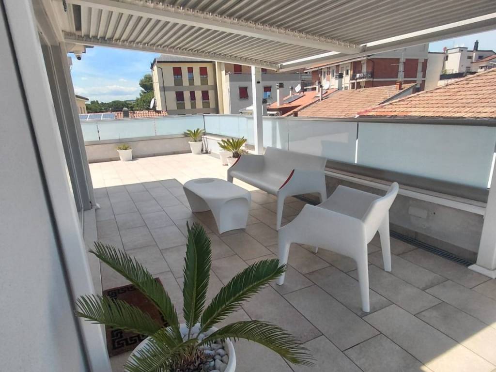 appartamento in vendita a Pesaro in zona Pantano
