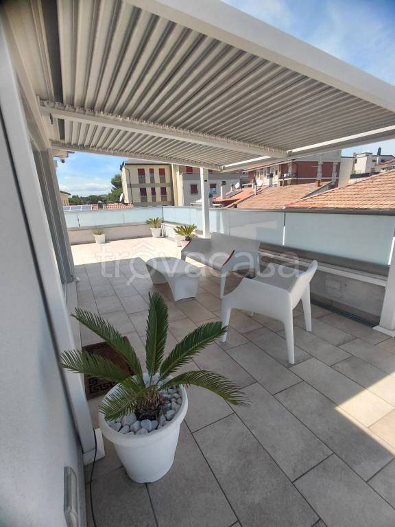 appartamento in vendita a Pesaro in zona Pantano