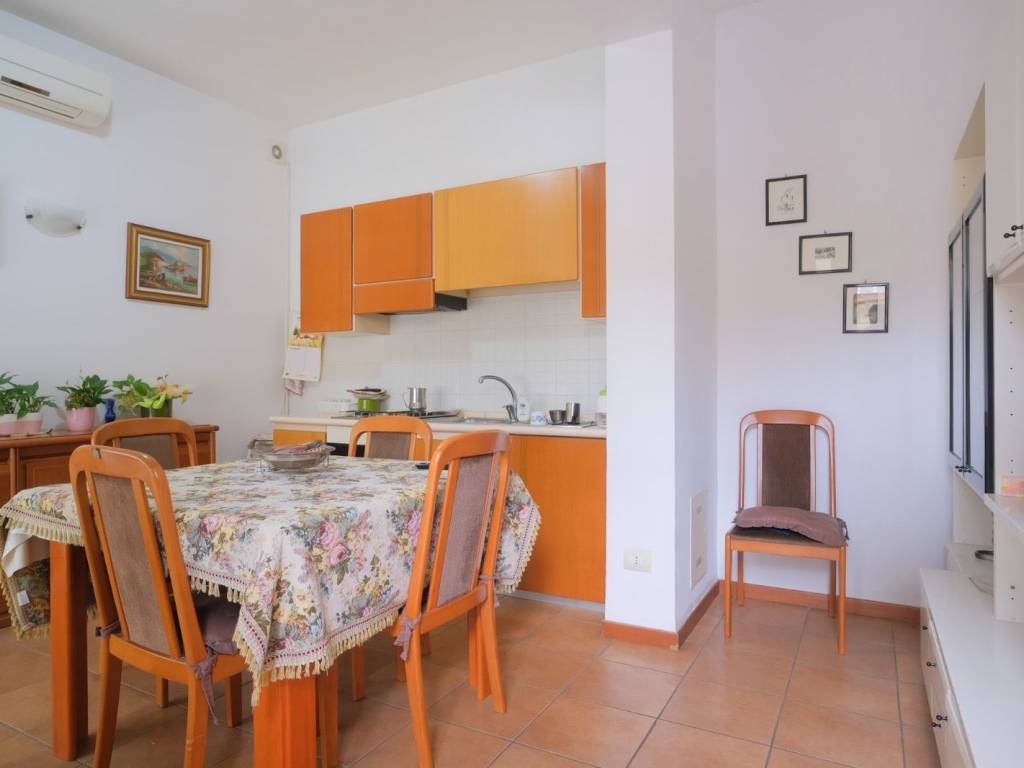 appartamento in vendita a Pesaro in zona Santa Veneranda
