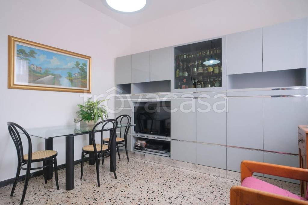 casa indipendente in vendita a Pesaro